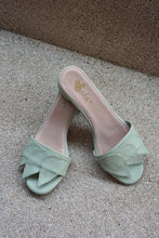 Load image into Gallery viewer, Marigold in Pistachio