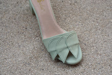 Load image into Gallery viewer, Marigold in Pistachio