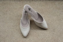 Load image into Gallery viewer, The Mules in chalk