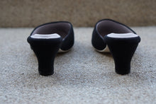 Load image into Gallery viewer, The Mules in ebony