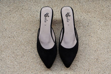 Load image into Gallery viewer, The Mules in ebony