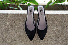Load image into Gallery viewer, The Mules in ebony